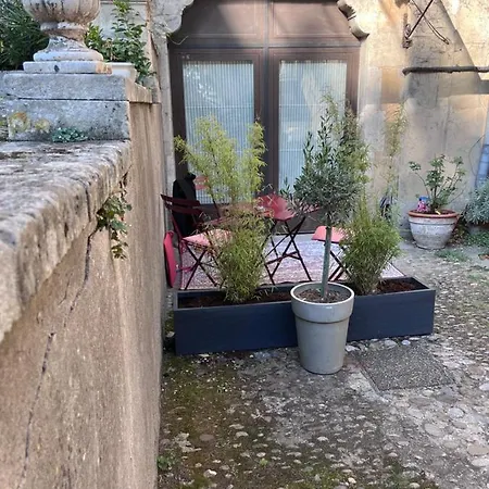 Salut Le Petit Carcassonne